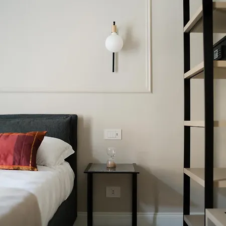 Nocleg ze śniadaniem Monteroduni 22 - Chiaia Design Neapol
