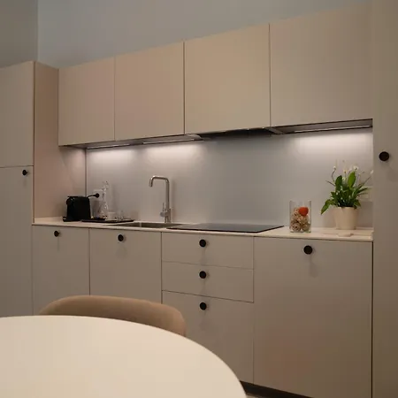 Monteroduni 22 - Chiaia Design Nocleg ze śniadaniem Neapol